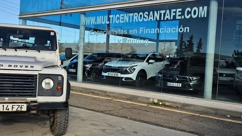Usado Land Rover Defender 122 CV (89 kW) 2008 Blanco Familiar