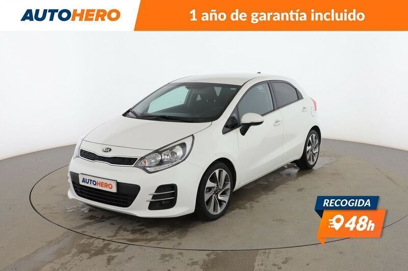Blanco Usado 2016 Kia Rio Berlina | 9399 € (Precio justo) - Imagen 1/3