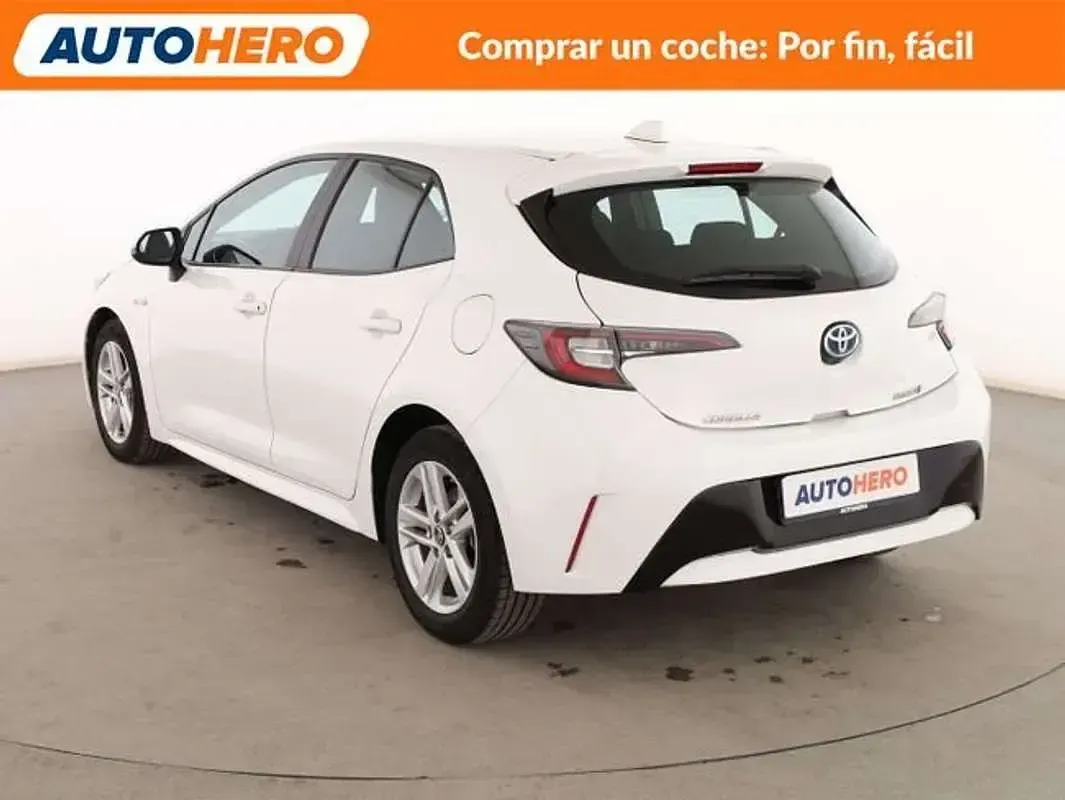 Usado Toyota Corolla Active 122 CV (89 kW) 2019 Blanco Berlina