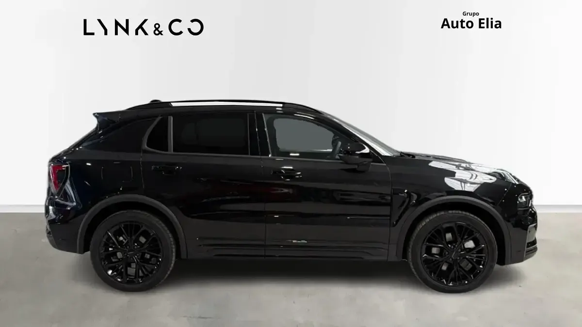 Usado Lynk & Co 01 279 CV (205 kW) 2025 Negro SUV