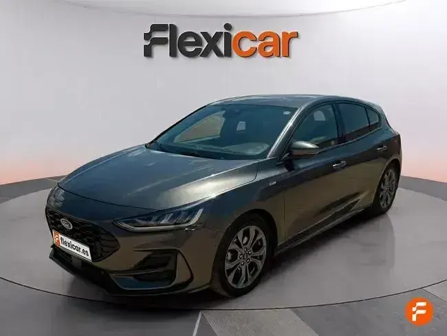 Usado Ford Focus ST-Line 155 CV (114 kW) 2024 Gris Berlina