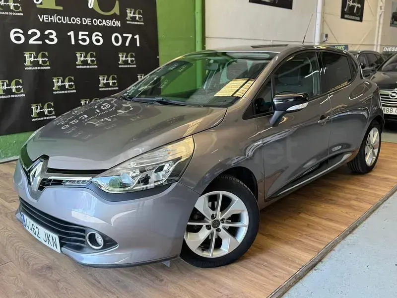 Usado Renault Clio IV LIMITED 75 CV (55 kW) 2016 Gris / plata Berlina