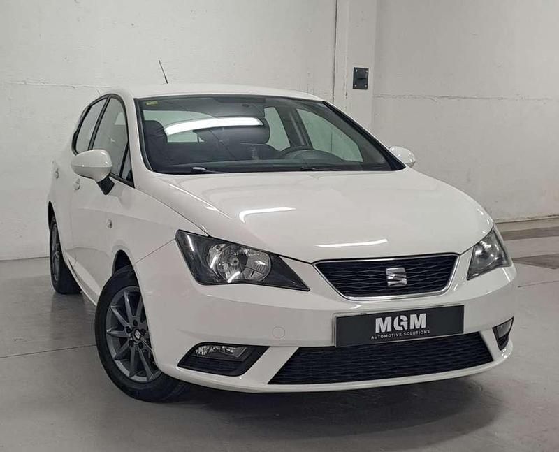 Blanco Usado 2015 Seat Ibiza Reference Utilitario | 10.900 € (Un poco caro) - Imagen 1/4