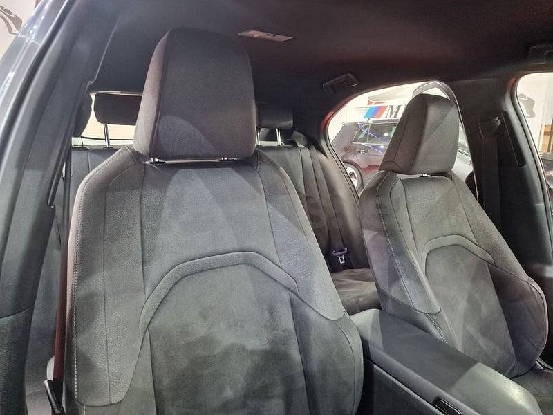 Usado Lexus UX Business Edition 184 CV (135 kW) 2021 Gris / plata SUV