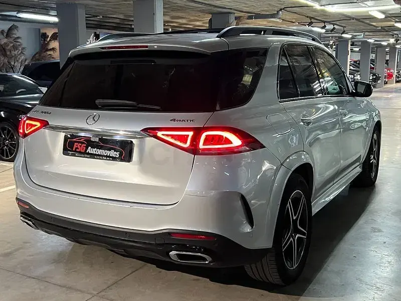 Usado Mercedes GLE300 245 CV (180 kW) 2019 Gris / plata SUV