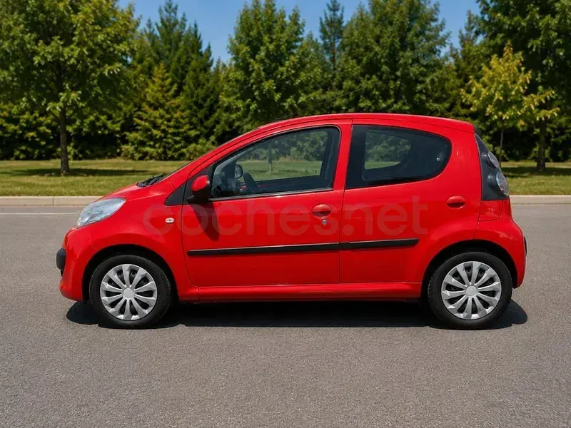 Usado Citroën C1 68 CV (50 kW) 2008 Rojo Utilitario