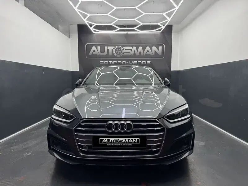Usado Audi Coupé S-Line 190 CV (139 kW) 2020 Gris / plata Coupe
