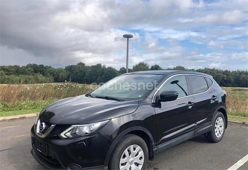 Usado Nissan Qashqai Acenta 115 CV (84 kW) 2017 Negro SUV