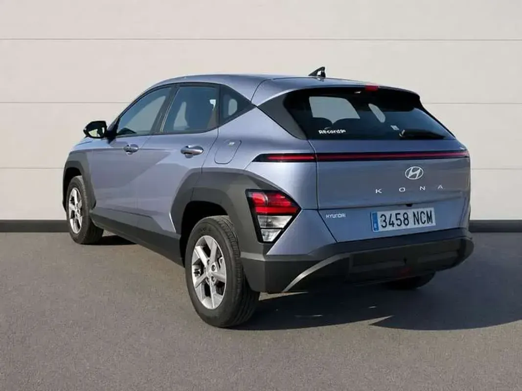 Usado Hyundai Kona 101 CV (74 kW) 2025 Azul SUV