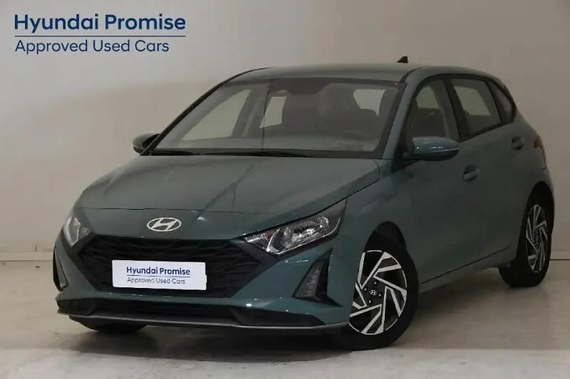 Verde Usado 2024 Hyundai i20 | 14.990 € (Precio justo) - Imagen 1/4