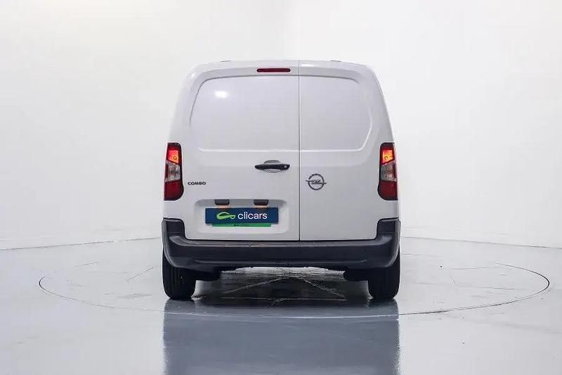 Usado Opel Combo S 100 HP (73 kW) 2021 Branco Monovolume