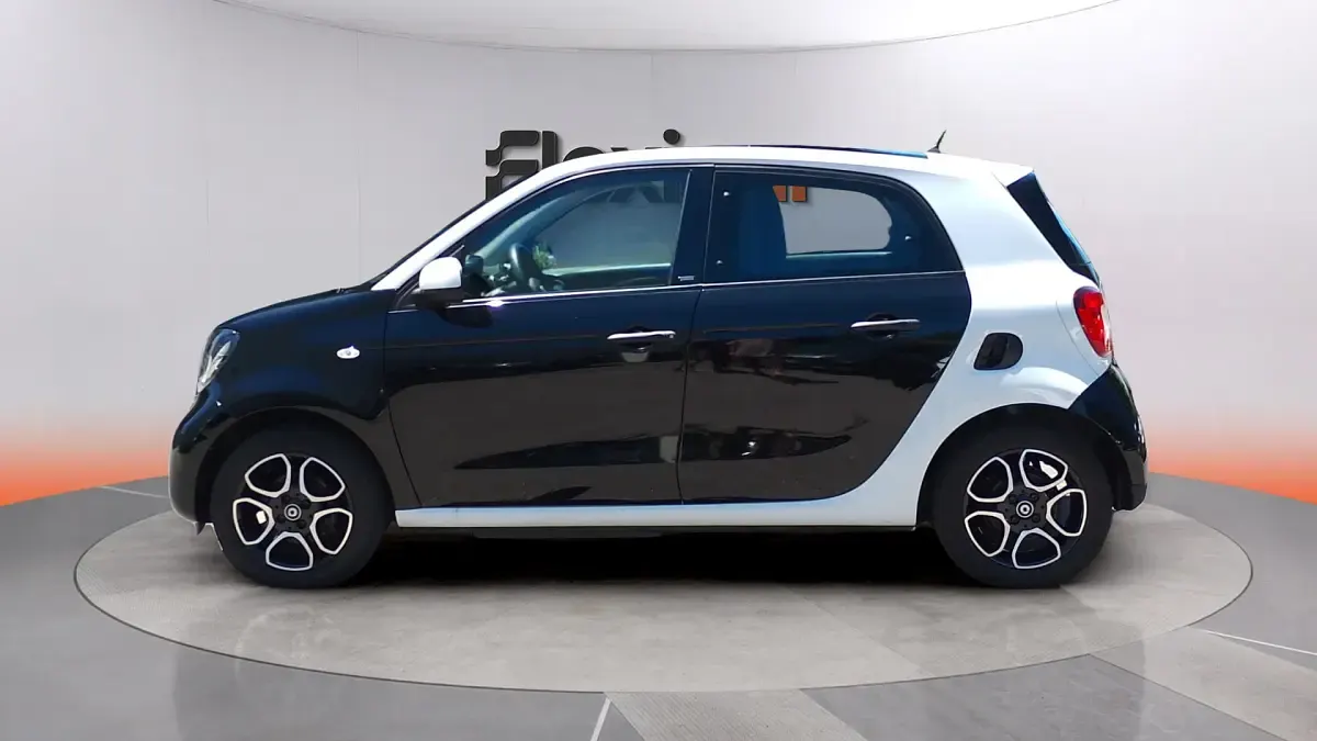 Usado Smart ForFour Electric Drive 60 kW (82 CV) 2019 Negro Utilitario