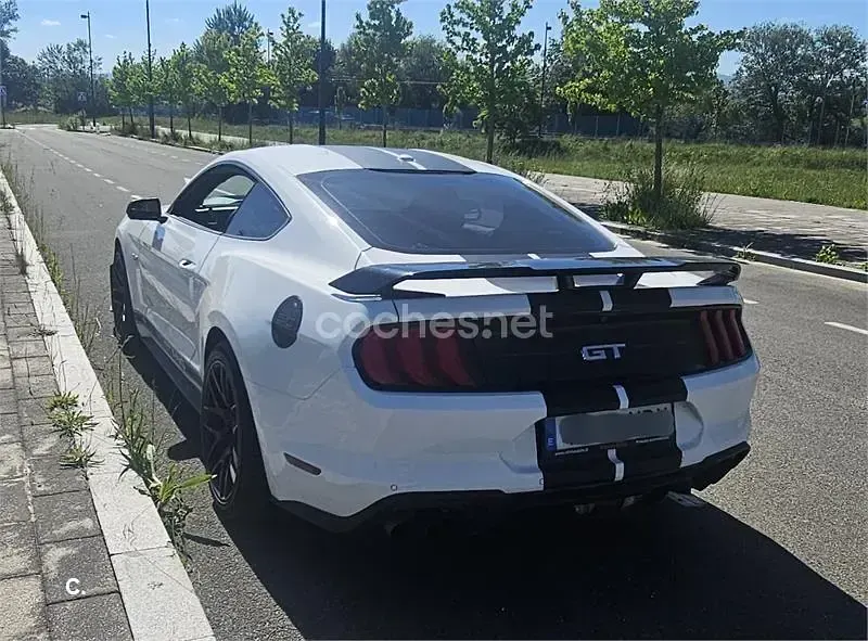 Usado Ford Mustang GT 450 CV (330 kW) 2019 Blanco Coupe