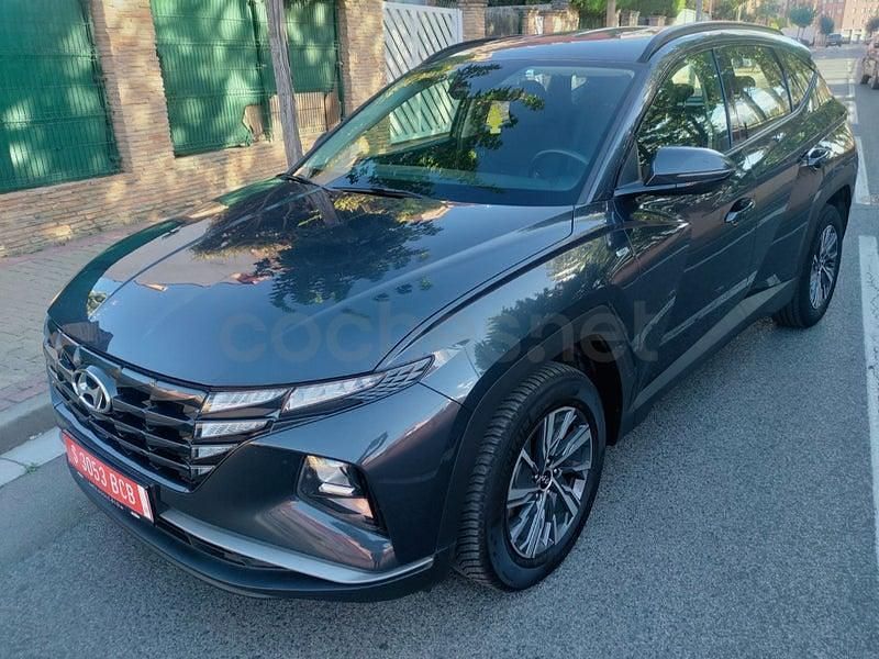 Usado Hyundai Tucson 136 CV (100 kW) 2022 Gris / plata SUV