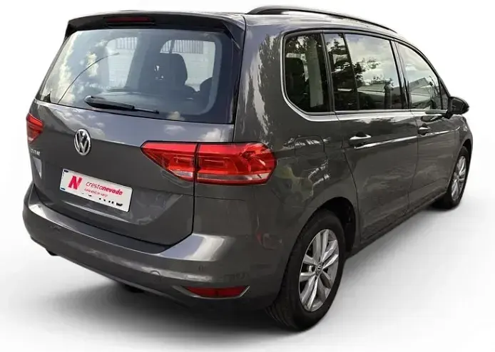 Usado VW Touran Edition 116 CV (85 kW) 2019 Gris Monovolumen
