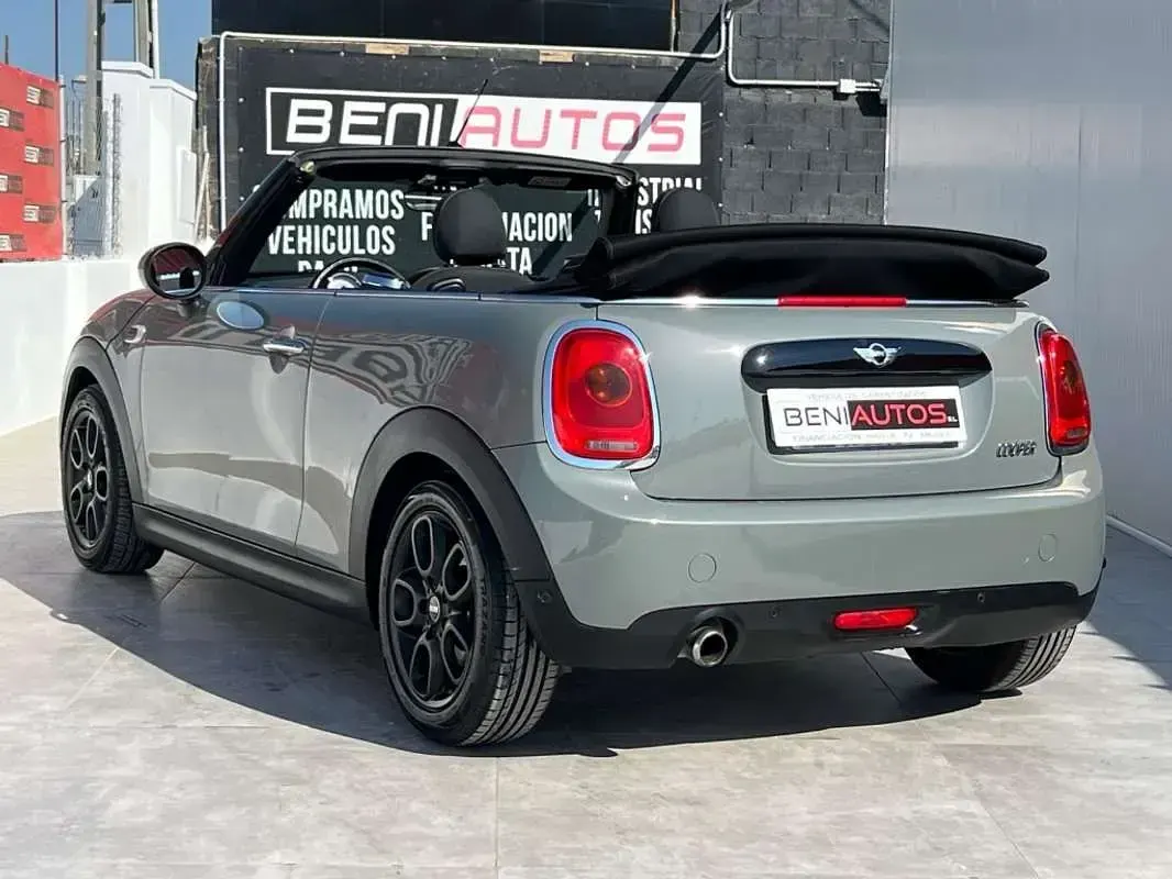 Usado Mini Cooper Cabriolet 136 CV (100 kW) 2017 Gris Descapotable