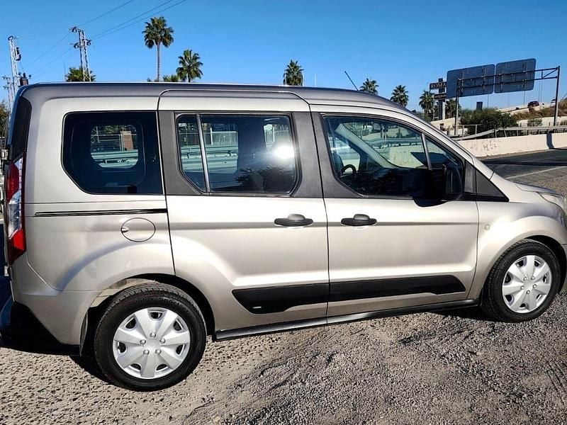 Usado Ford Transit Connect Trend 119 CV (87 kW) 2018 Gris Monovolumen