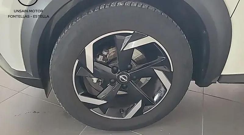 Usado Nissan Juke N-Connecta 114 CV (83 kW) 2023 Sapporo white (sólido) SUV
