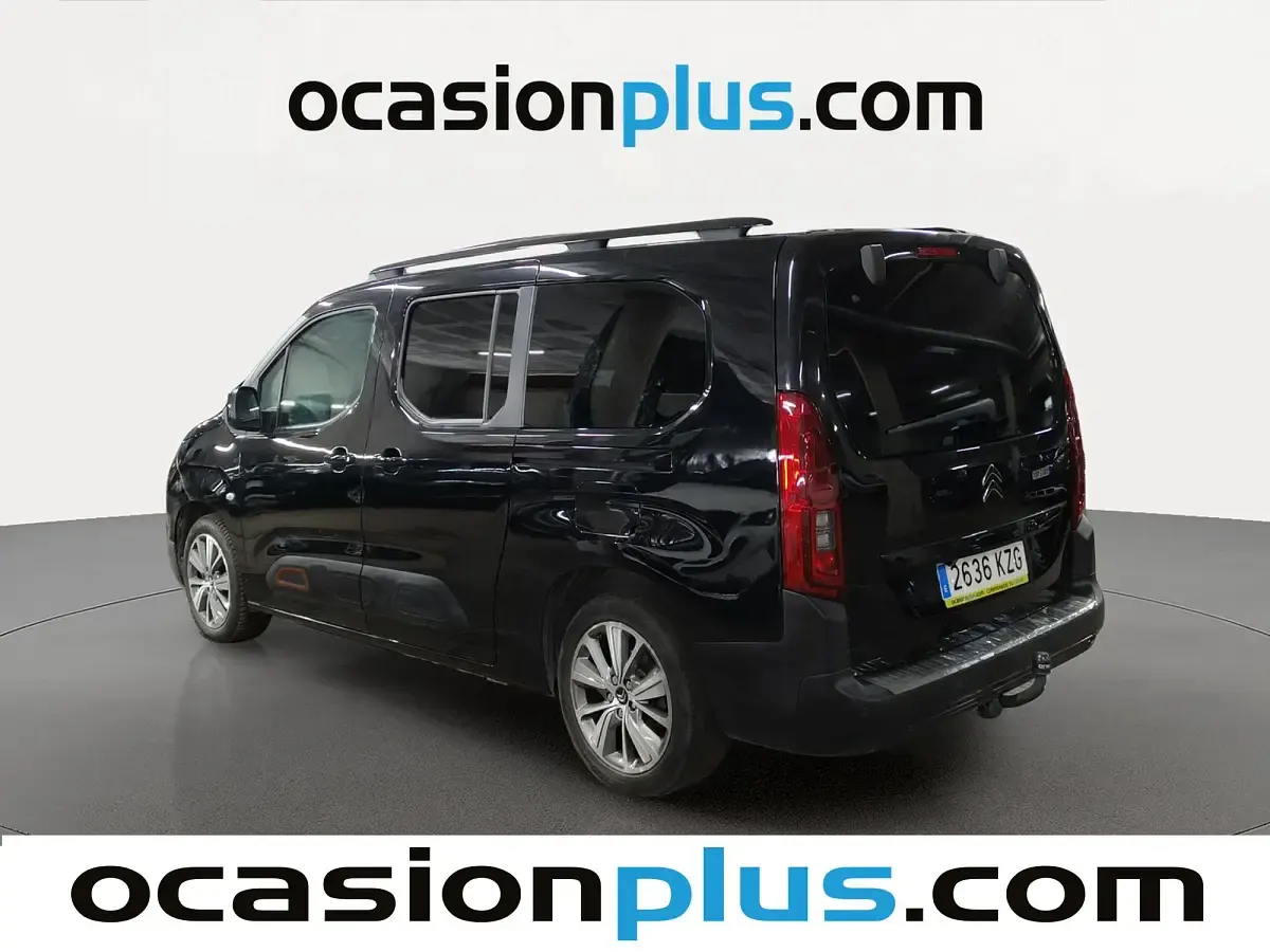Usado Citroën Berlingo Shine 131 CV (96 kW) 2019 Negro Monovolumen
