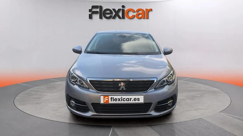 Usado Peugeot 308 Style 131 CV (96 kW) 2020 Gris Utilitario