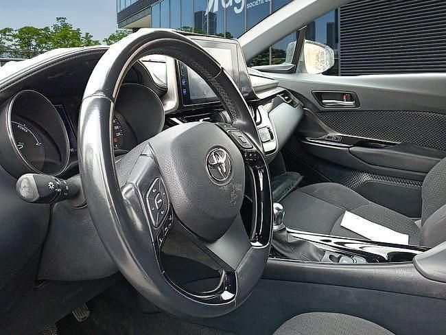 Usado Toyota C-HR Advance 122 CV (89 kW) 2019 Blanco SUV