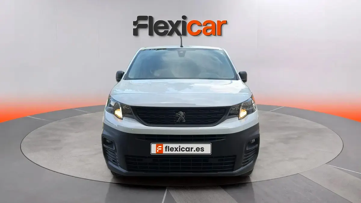 Usado Peugeot Partner S 130 CV (95 kW) 2021 Blanco Monovolumen