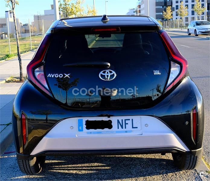 Usado Toyota Aygo X Limited 72 CV (52 kW) 2025 Gris / plata SUV