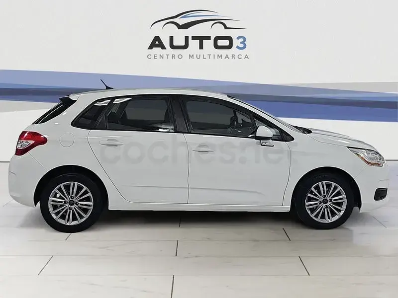 Usado Citroën C4 92 CV (67 kW) 2013 Blanco Berlina