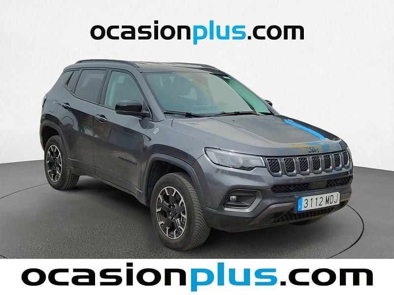 Usado Jeep Compass Trailhawk 240 CV (176 kW) 2023 Blanco SUV