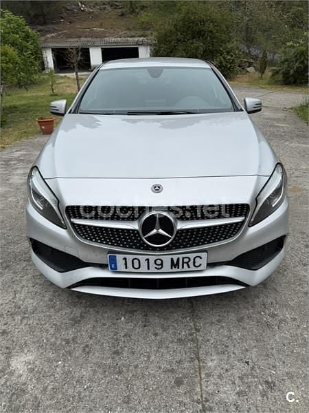 Usado Mercedes A200 156 CV (114 kW) 2018 Gris / plata Berlina