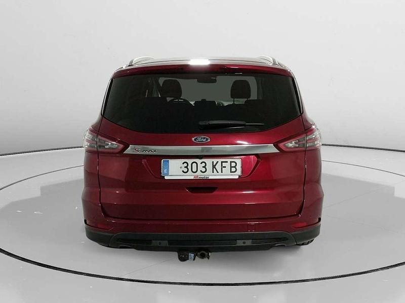 Usado Ford S-MAX Titanium 180 CV (132 kW) 2017 Rojo Monovolumen