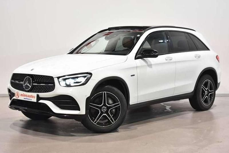 Usado Mercedes GLC300 AMG line 310 CV (228 kW) 2021 Blanco SUV
