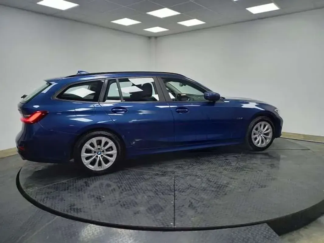 Usado BMW 330e 292 CV (214 kW) 2022 Azul Berlina