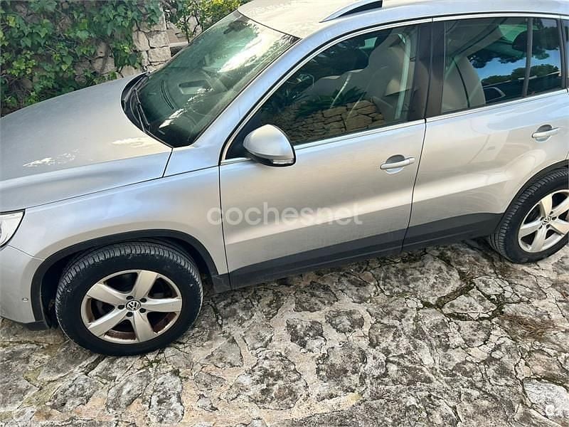 Usado VW Tiguan 170 CV (125 kW) 2010 Gris / plata SUV