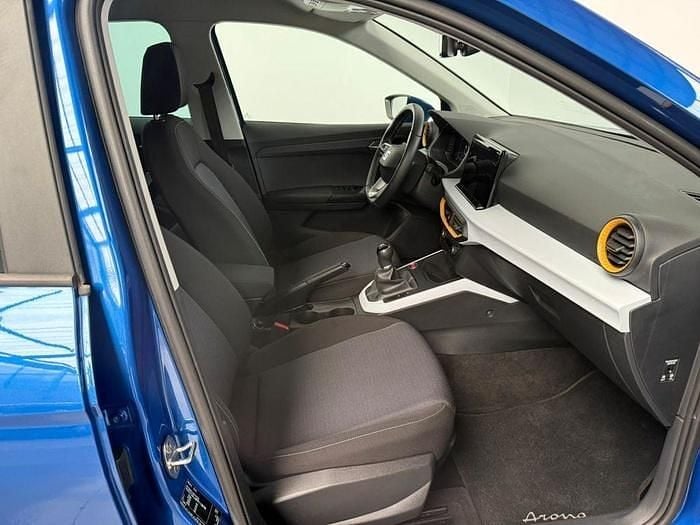 Usado Seat Arona Style 110 CV (80 kW) 2023 Azul SUV