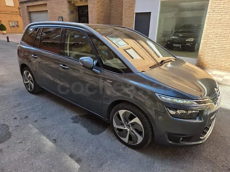 Usado Citroën Grand C4 Picasso Exclusive 150 CV (110 kW) 2016 Gris / plata Monovolumen