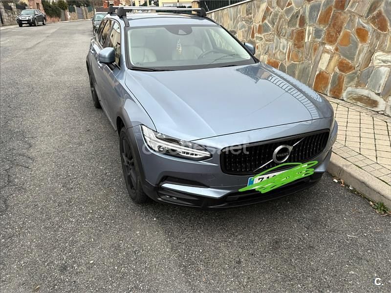 Usado Volvo V90 CC 190 CV (139 kW) 2019 Azul Familiar