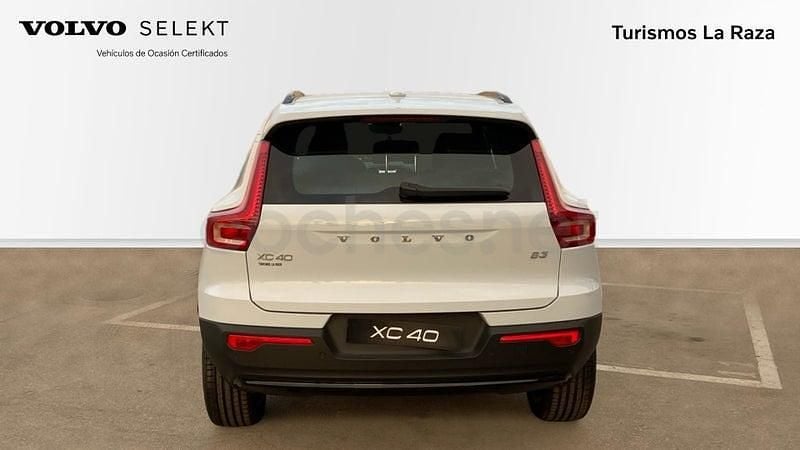 Nuevo Volvo XC40 Plus 163 CV (119 kW) 2025 Azul SUV