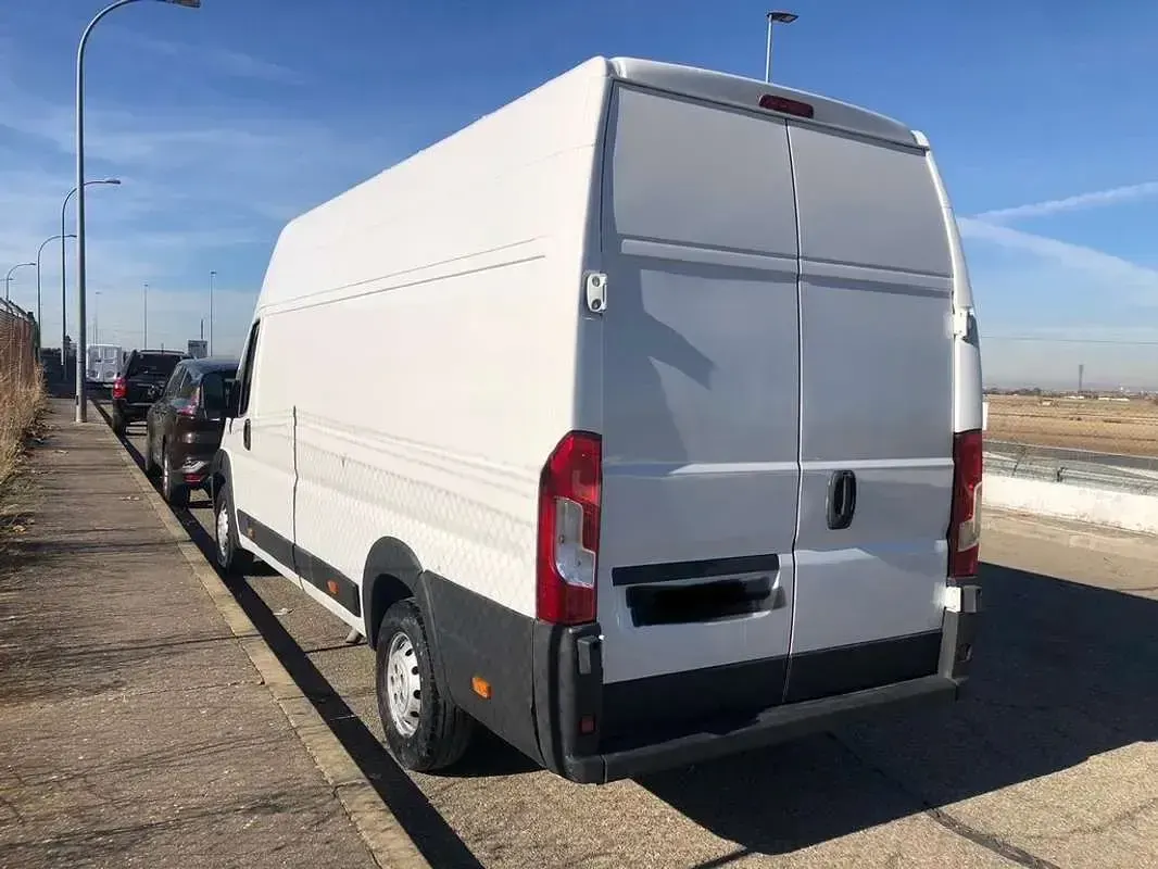 Usado Peugeot Boxer 129 CV (94 kW) 2018 Blanco Van