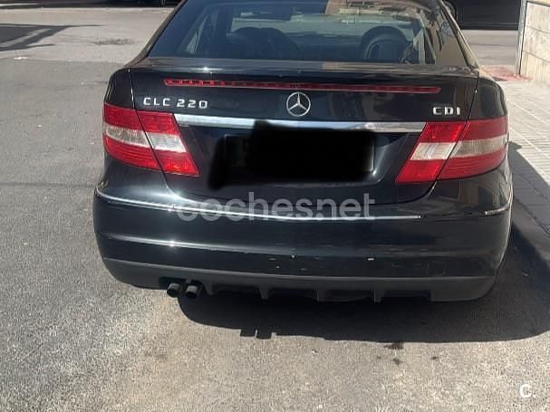 Usado Mercedes CLC220 150 CV (110 kW) 2010 Negro Utilitario