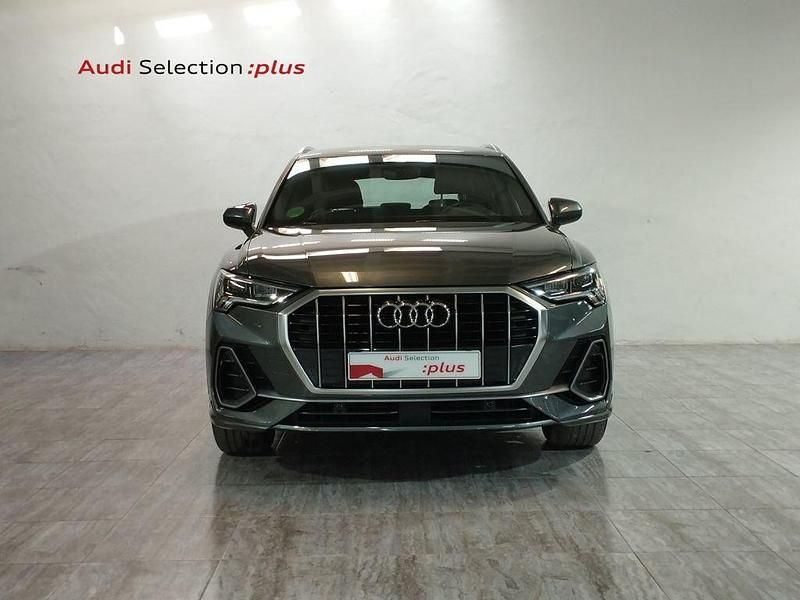Usado Audi Q3 S-Line 150 HP (110 kW) 2024 Cinzento SUV