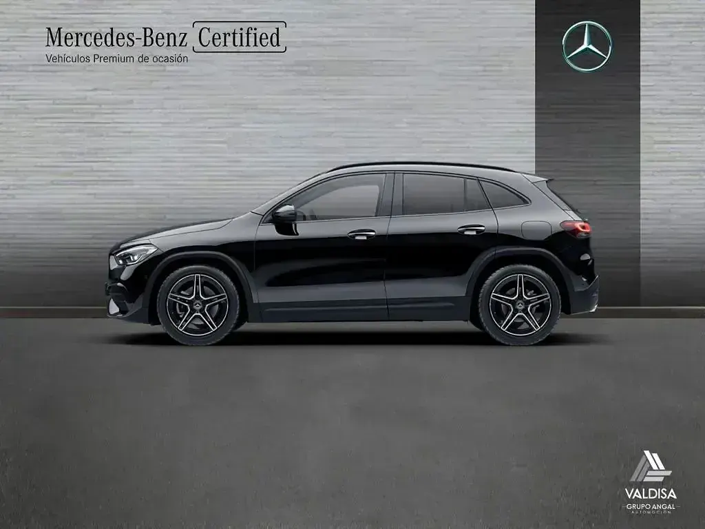 Occasion Mercedes GLA180 136 PK (100 kW) 2022 Zwart SUV