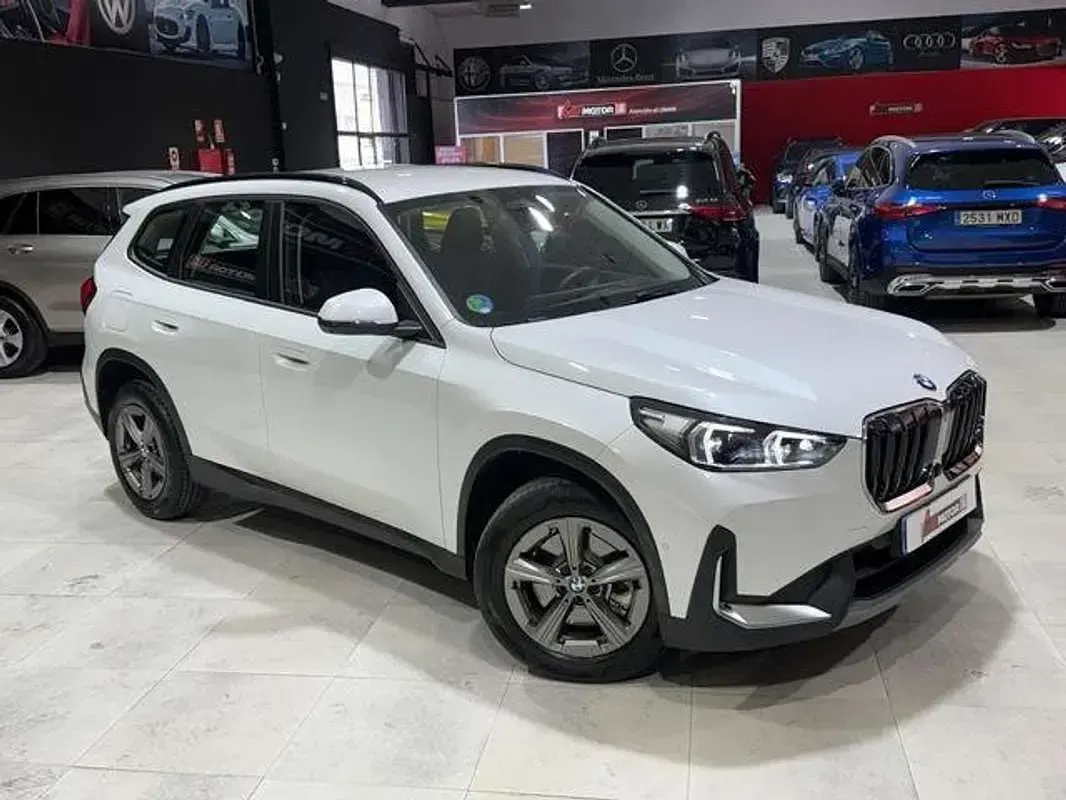 Usado BMW X1 Comfort Edition 170 CV (125 kW) 2023 Blanco SUV