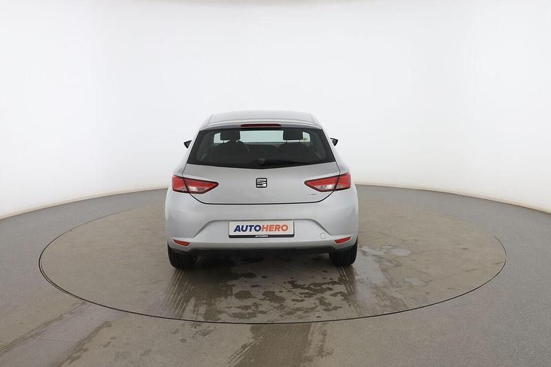 Usado Seat Leon Style 110 CV (80 kW) 2015 Plata Utilitario