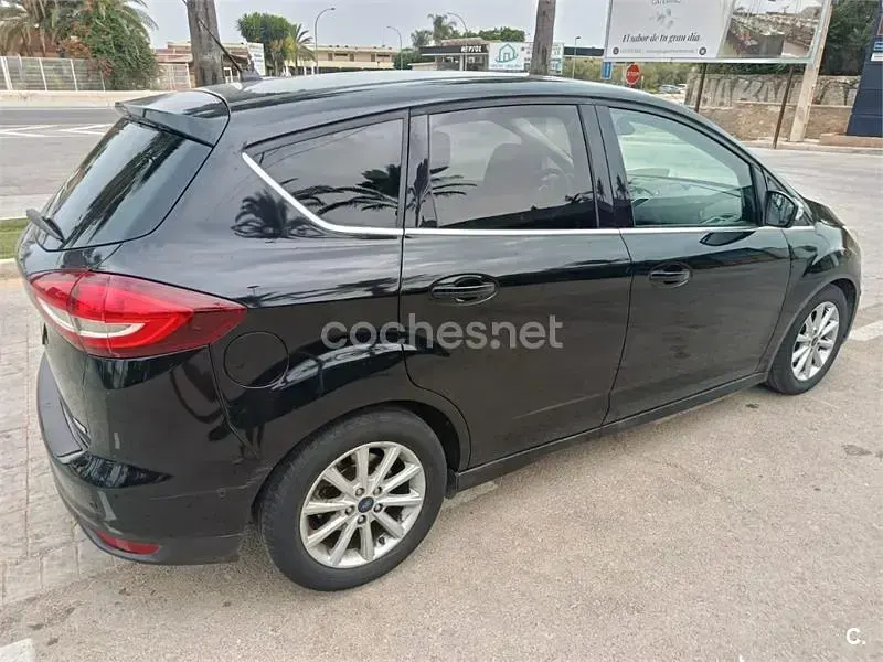 Usado Ford C-MAX Trend 125 CV (91 kW) 2016 Negro Monovolumen