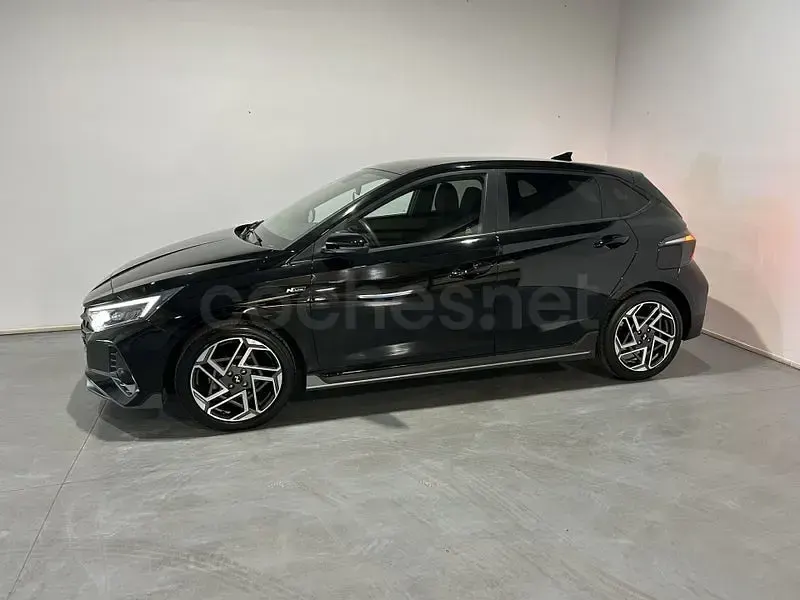 Usado Hyundai i20 N Line 79 CV (58 kW) 2025 Negro Utilitario