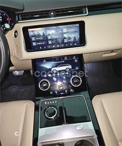 Usado Land Rover Range Rover Velar R-Dynamic 240 CV (176 kW) 2017 Negro SUV