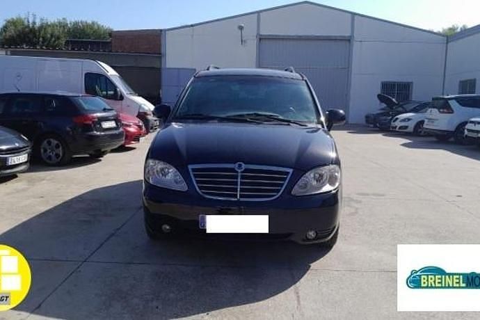 Negro Usado 2013 Ssangyong (KGM) Rodius Limited Monovolumen | 9000 € (Super precio) - Imagen 1/4