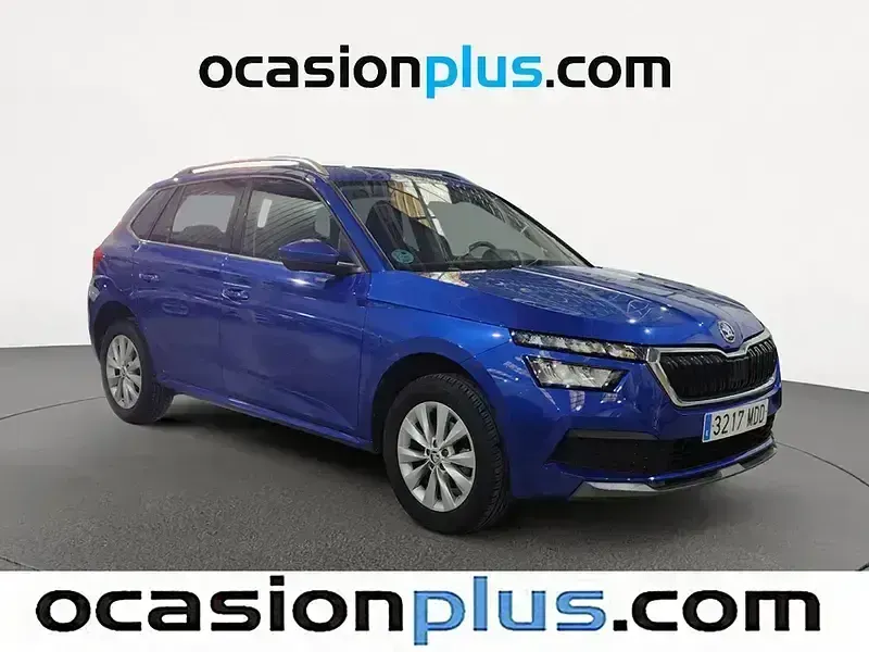 Usado Skoda Kamiq Ambition 110 CV (80 kW) 2022 Azul SUV