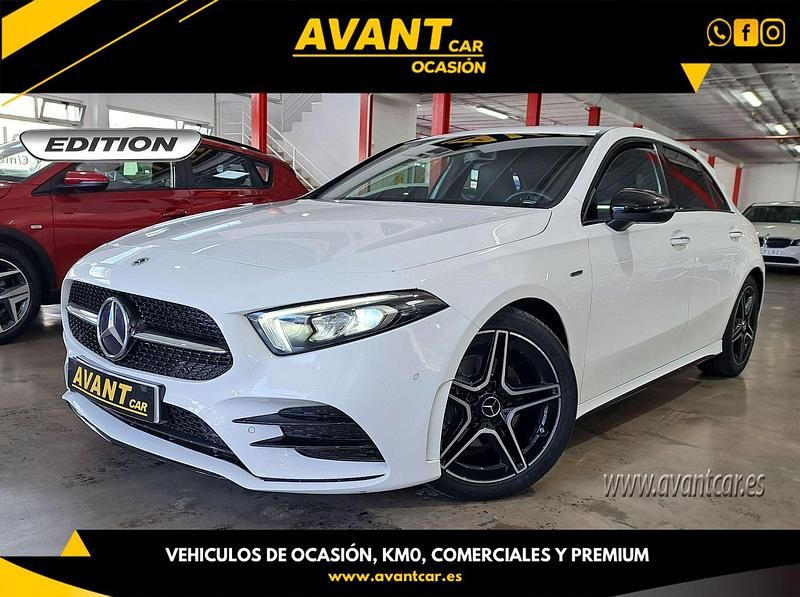Blanco Usado 2021 Mercedes A180 Berlina | 23.900 € (Buen precio) - Imagen 1/4